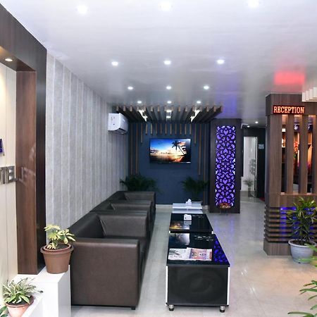 Marinha Airport Hotel Kathmandu Esterno foto