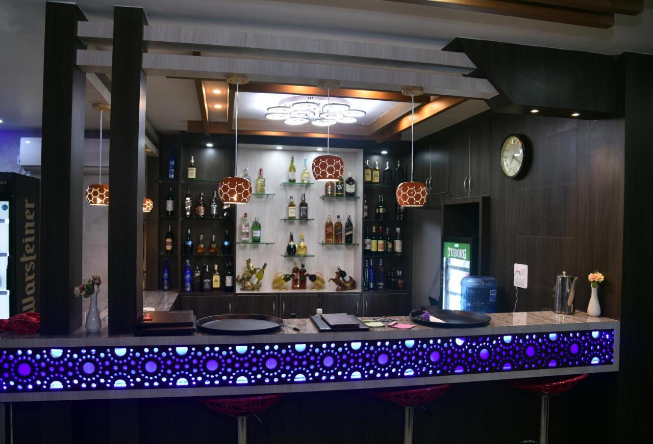 Marinha Airport Hotel Kathmandu Esterno foto