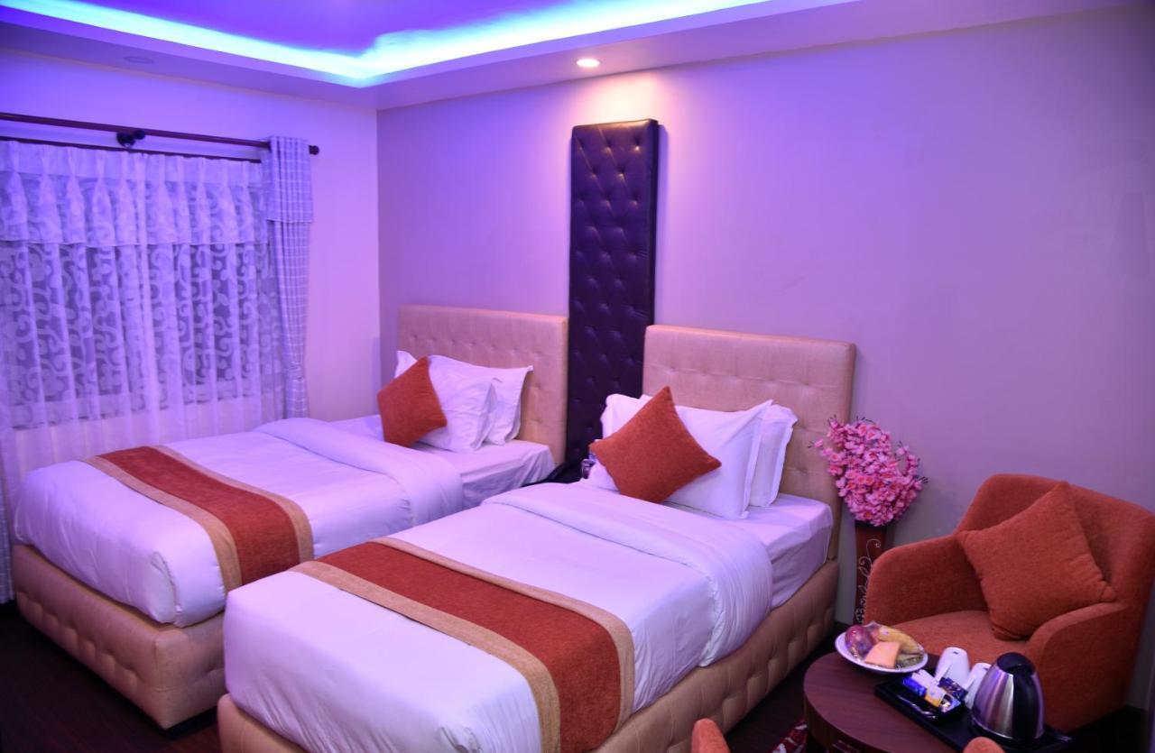 Marinha Airport Hotel Kathmandu Esterno foto