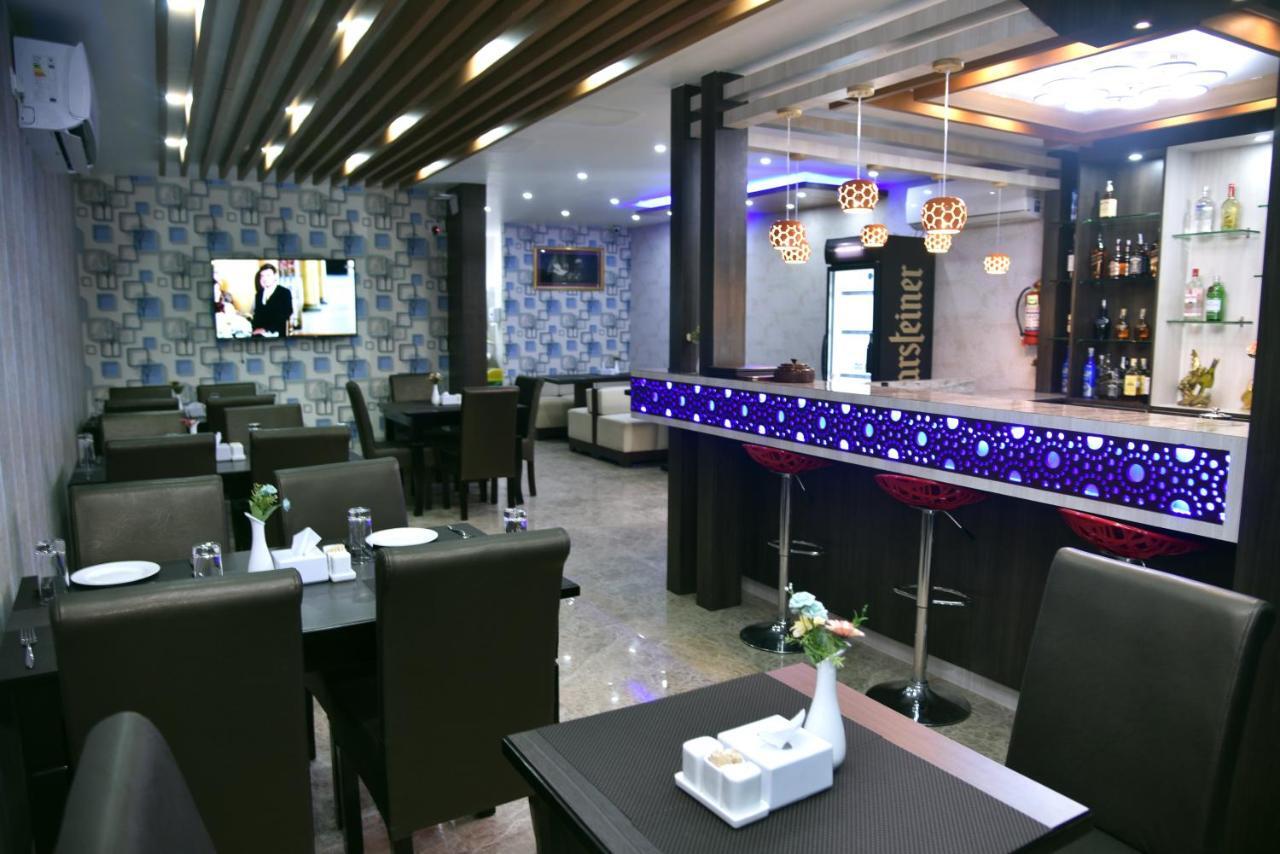 Marinha Airport Hotel Kathmandu Esterno foto